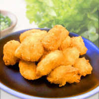 伊卡魷米花：外皮酥脆、口感紮實的魷魚美味，低溫保存確保食品安全，簡單方便，爽度爆增！