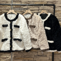 柔情撞色滾邊毛毛小香風外套