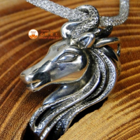 時尚潮流馬首墜飾 - 展現獨特個性與無限價值