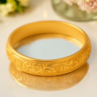 優雅奢華黃金雕花戒指 - 盡顯貴氣品味的藝術瑰寶