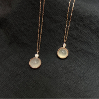 復古風圓形玉髓項鍊 - 優雅與時尚的完美結合