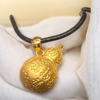 黃金葫蘆掛墜項鍊，傳遞健康與財富的吉祥飾品