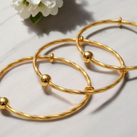 奢華黃金手環：喚醒您的高貴優雅，點亮時尚魅力