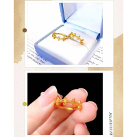 黃金花朵造型戒指 - 優雅自然之美的完美伴侶