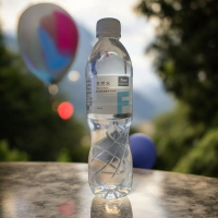 Fami Collection天然水610ml - 隨身攜帶的純淨健康飲品，完美補水選擇！
